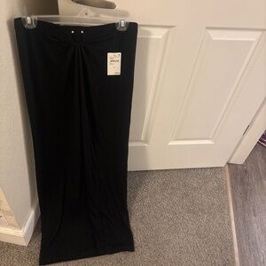 Good American long black skirt New with tag size medium $99